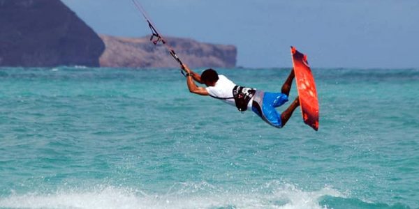 Kiteboarding-9.jpg Kiteboarding-9.jpg